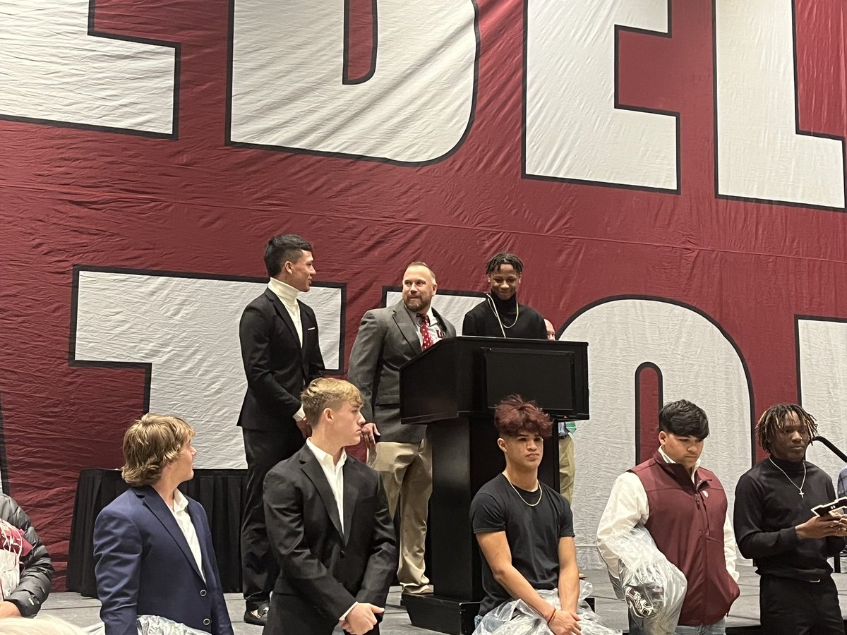 MidLEErebels's tweet photo. Rebel Football Banquet! So much to celebrate! https://t.co/GKtRYKCrHI