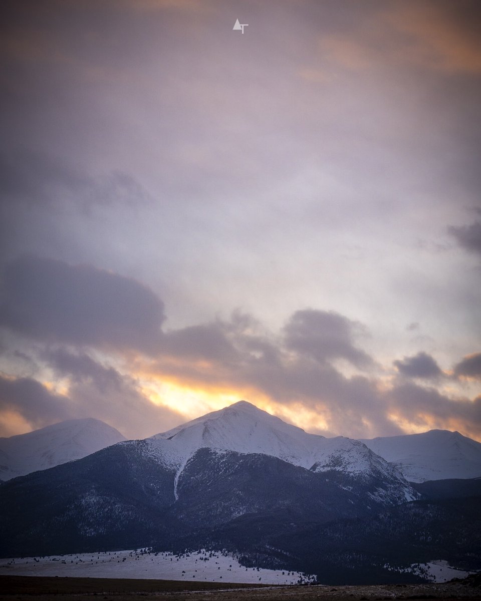 andrew_treaster's tweet photo. Mountain Sunset
#Colorado #photography https://t.co/3idlrV0BQv