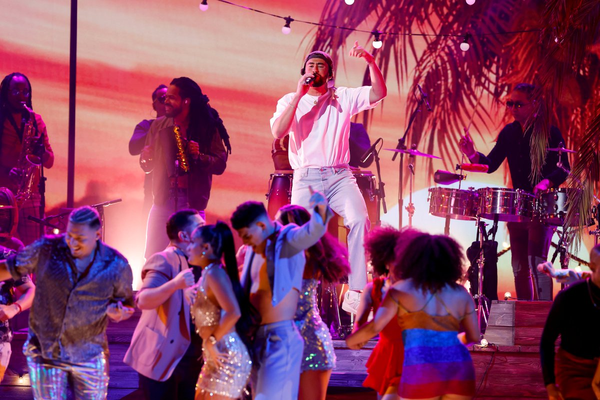 The #Grammy for best música urbana album goes to Bad Bunny's "Un Verano Sin Ti."

See the full winners list here: bit.ly/3kZJZ07