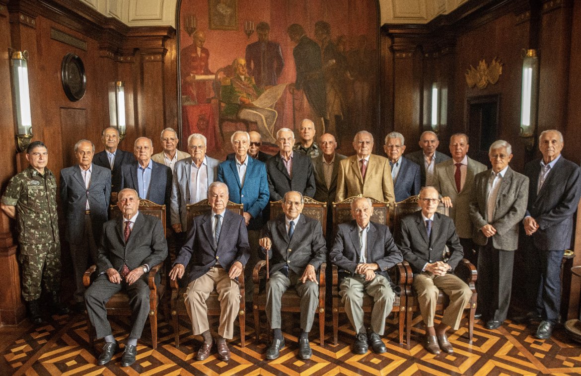 prsandrorocha's tweet image. Pra começar bem a semana… só os fortes vão saber quem são kkkkkk amanhã explico nos desdobramentos! Boa noite, Deus abençoe vocês!!!