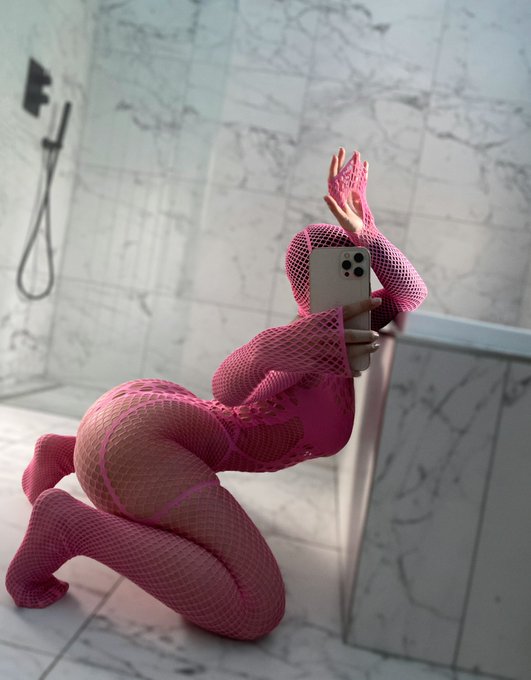 l'amour https://t.co/hEJqWmm5v9