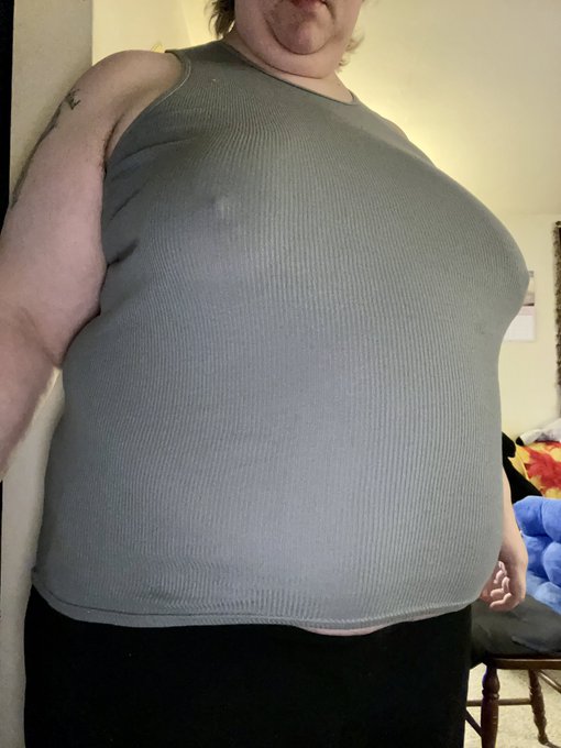 This undershirt doesn&rsquo;t really fit anymore.. it um is very clingy too ^^&rsquo;  #fat #gainer #feedee #feederism<a href="/tag/fat"class="tags"><span>#fat</span></a><a href="/tag/feedee"class="tags"><span>#feedee</span></a><a href="/tag/feederism"class="tags"><span>#feederism</span></a><a href="/tag/weightgain"class="tags"><span>#weightgain</span></a><a href="/tag/gainer"class="tags"><span>#gainer</span></a><a href="/tag/hucow"class="tags"><span>#hucow</span></a>