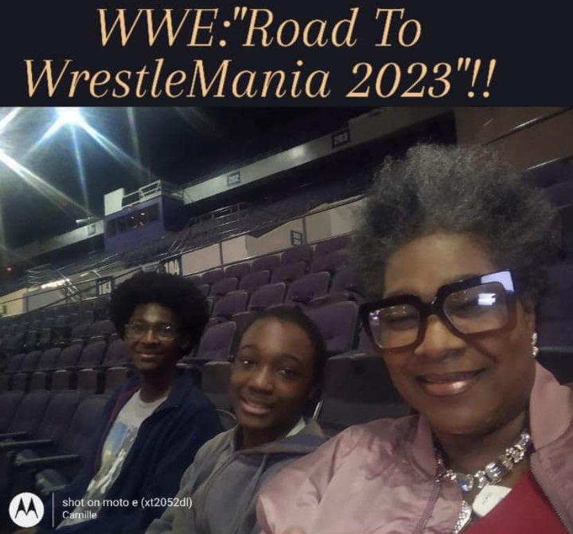 MicahRules's tweet photo. #WWEPensacola We ready for the Cross-Rhodes!! https://t.co/0qqzZ5NSmu