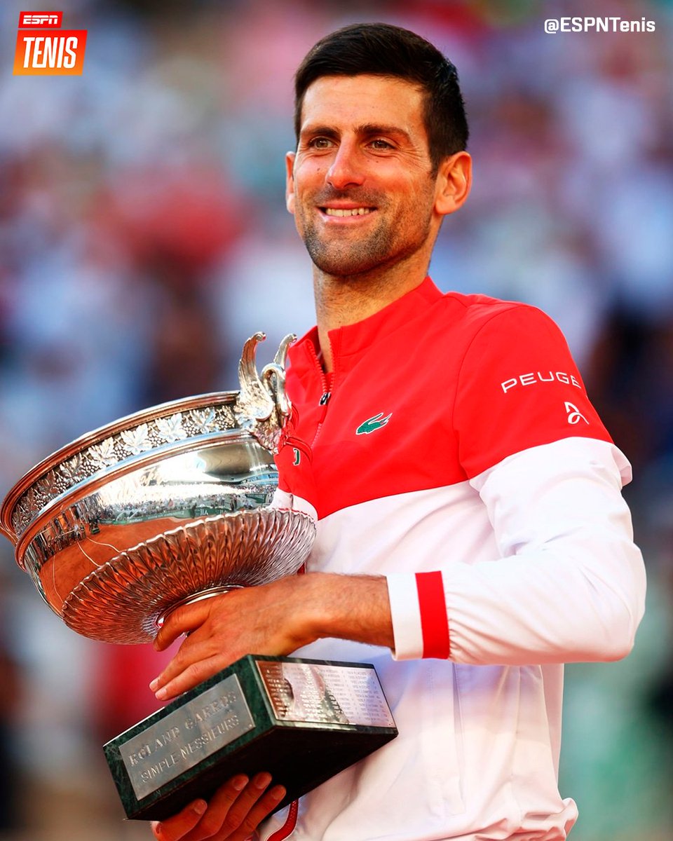 ESPNtenis's tweet photo. 🧵 Hilo con los récords por los que va Djokovic en 2023:

🏆 Ser el único tenista en la historia en ganar los cuatro Grand Slams tres o más veces (deberá ganar Roland Garros). https://t.co/OGSqhxqCvb
