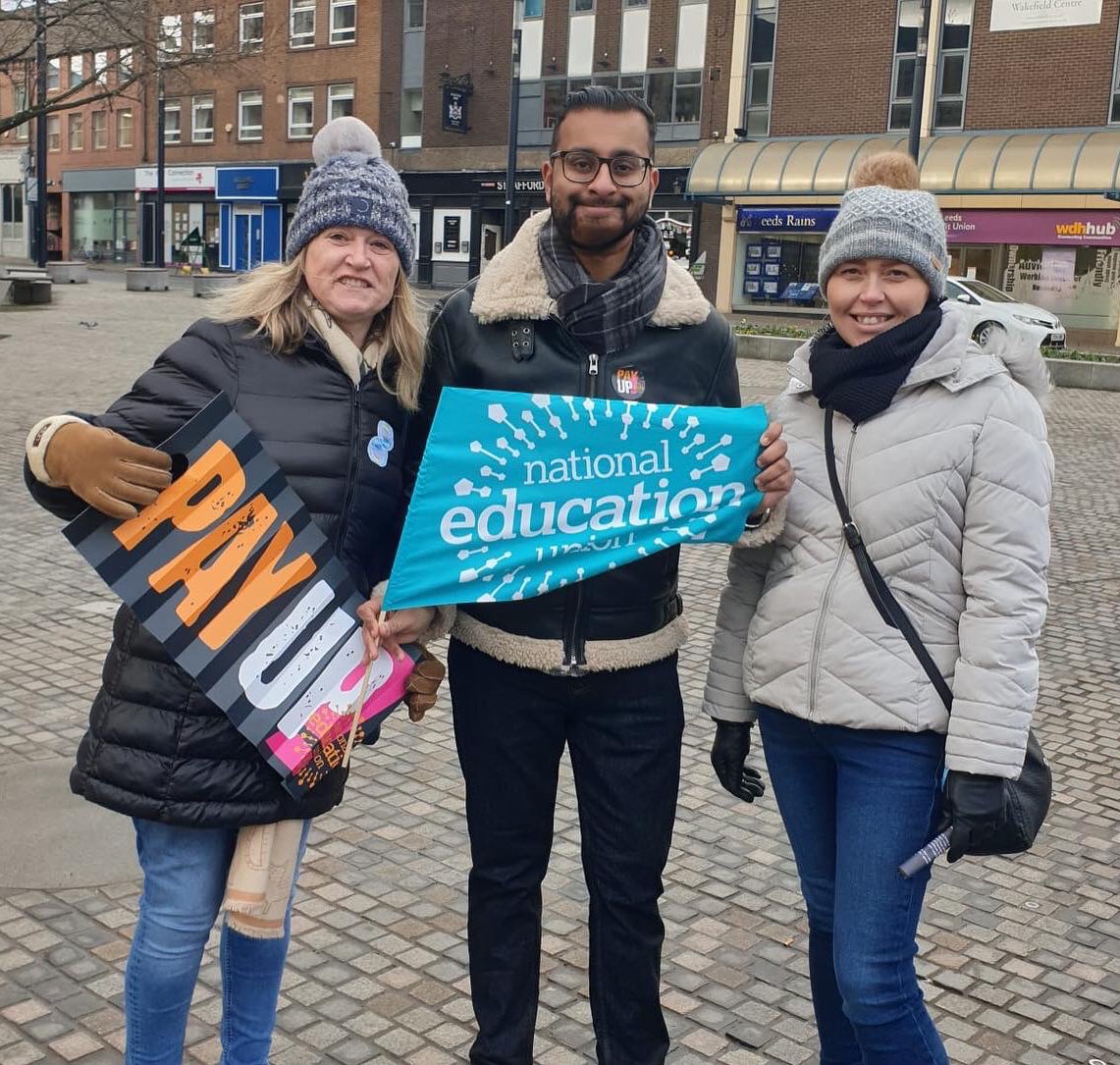 UsmanAli4Ward5's tweet photo. I had the opportunity to stand in Solidarity with the teachers and other workers striking this week. I had the opportunity to support NEU members outside Crofton Academy  &amp; support my former primary school teachers at the Wakefield Rally. https://t.co/NKZ4p6io2a