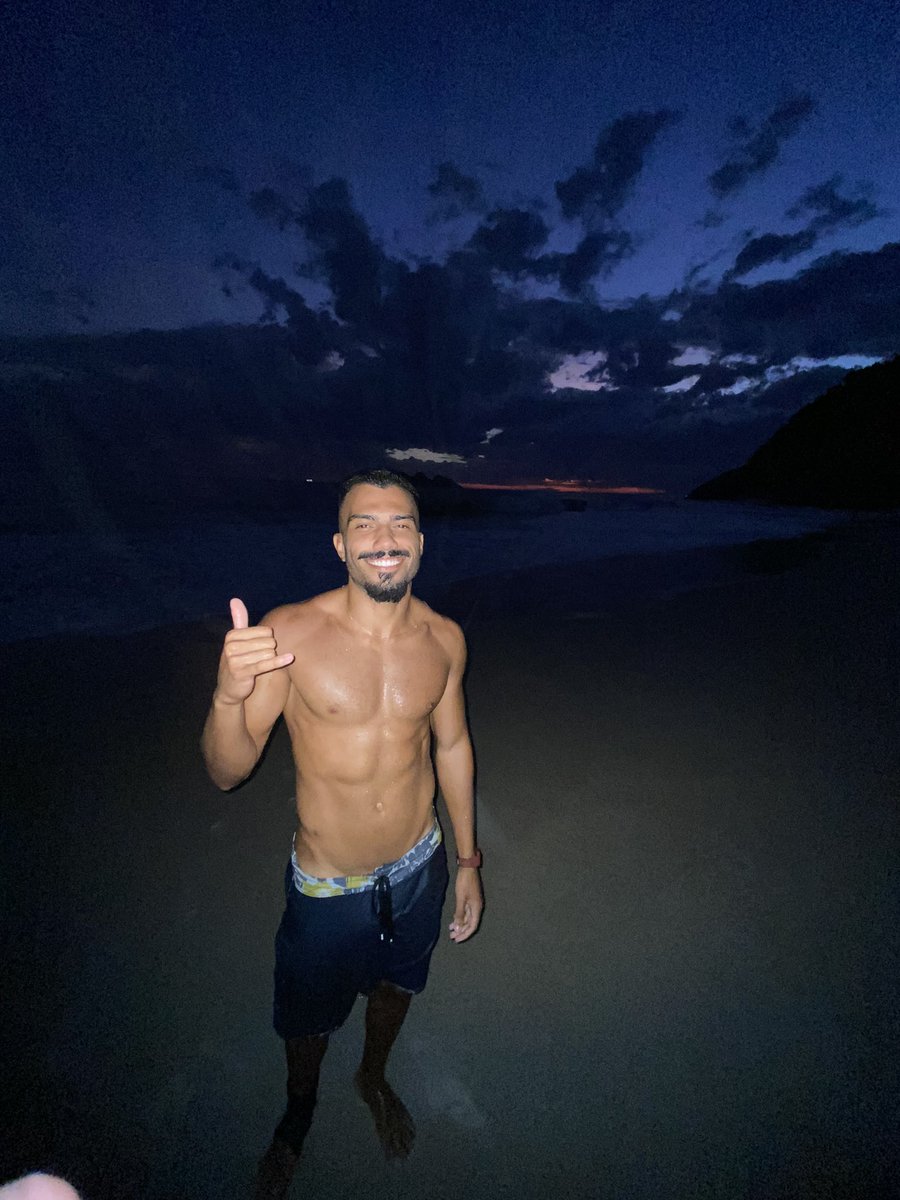 f_caardoso's tweet photo. Esse fim de tarde no joa é inenarrável 💙✨ https://t.co/6xZH0tvUoA