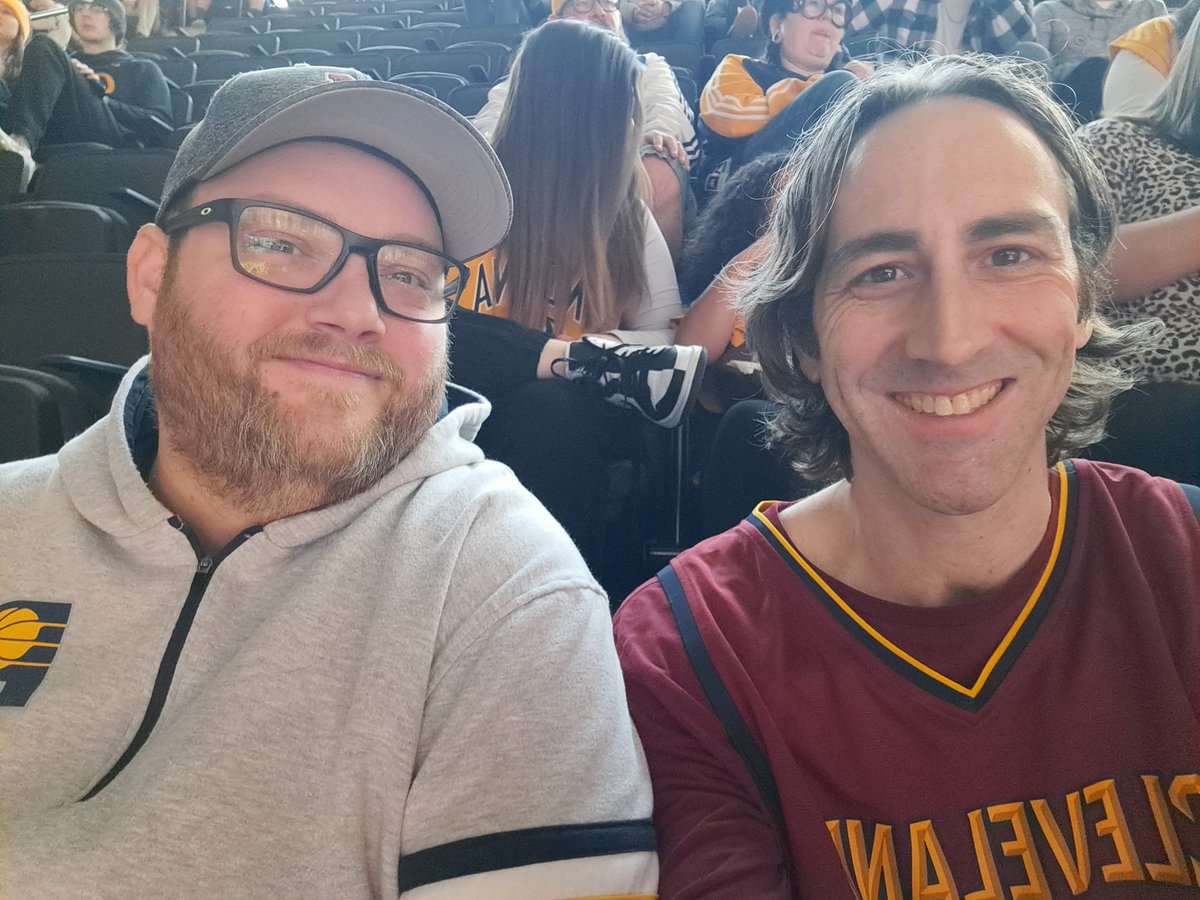 HartAttack1114's tweet photo. #pacersgamenight go cavs! https://t.co/Cr9yunbI0I