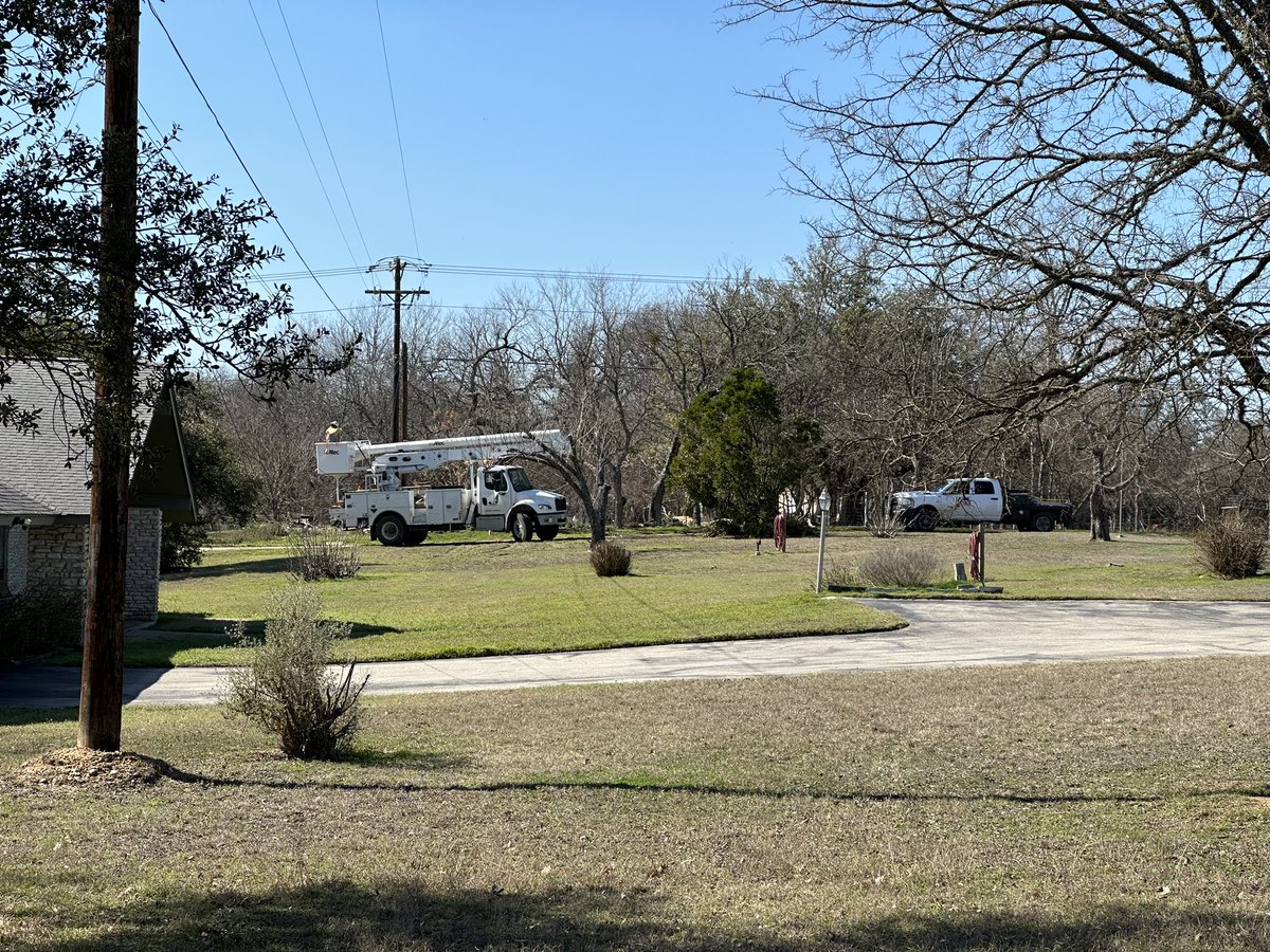 kitkatjones's tweet photo. We are no longer powerless! Thanks to the @PedernalesCoop crews and ops for hearing our pleas for help after 5 days w/o power or water, especially for the wellness check this am for our 97 year old neighbor Billye Brown, inaugural Dean of @LonghornNursing 🙏 We made it! https://t.co/nkaUDLZ5f9