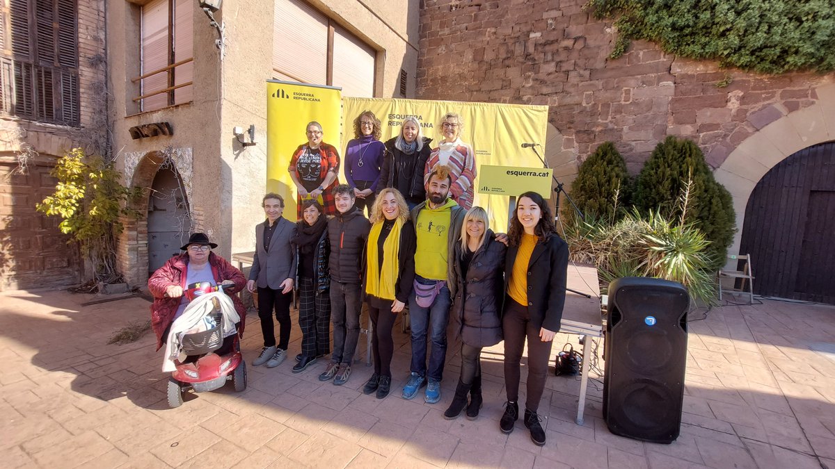 Ahir vam presentar l'acte de presentació de la Mar Osete. On vam acollir una cinquantena de persones, sent presentada i guiada per la Emma Cachon, amb la intervenció de la candidata a l'alcaldia i tancant l'acte la consellera de la Generalitat Tània Verge 🏘️💛