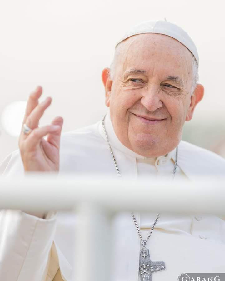 AlfredYouhanis's tweet photo. Thanks you so much His Holiness Pope Francis for visiting South Sudan , we are very happy for your Historical peace mission to South Sudan , May Almighty God  Bless you always 🙏🙏 @Pontifex , South Sudanese people love you . https://t.co/vR1NGecGKW