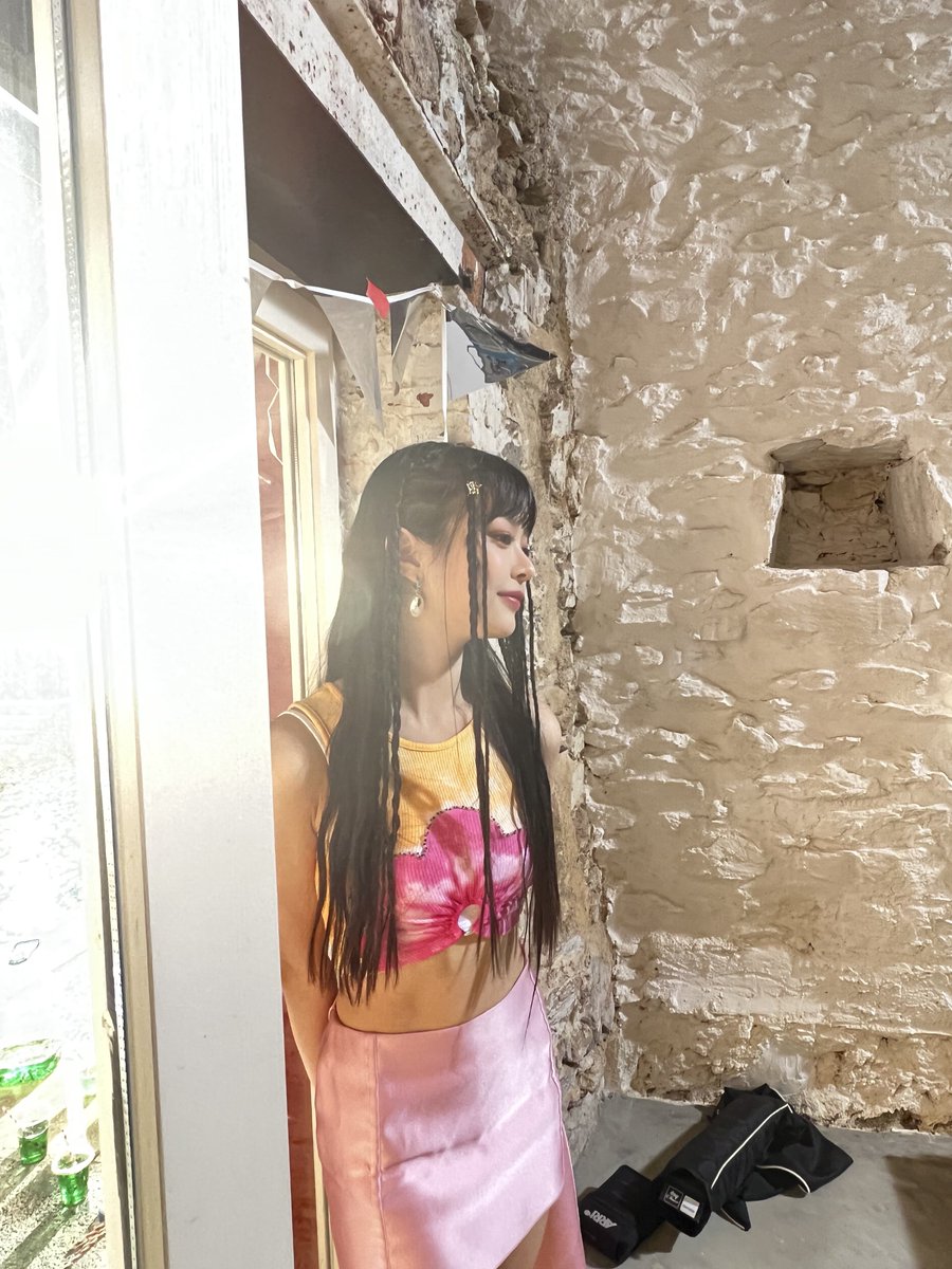 Hanni (@daily04s) on Twitter photo 