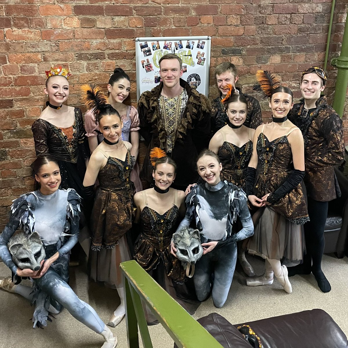 NTRLincoln's tweet photo. The theatre was alive with classical ballet magic tonight as Ballet Theatre UK performed their take on a well known tale set to a classical music. From stunning costumes to beautiful pa's de deuxs. The accomplished dancers had our audience captivated throughout. 

#WeSupportNTR https://t.co/PPUBz3IdZb