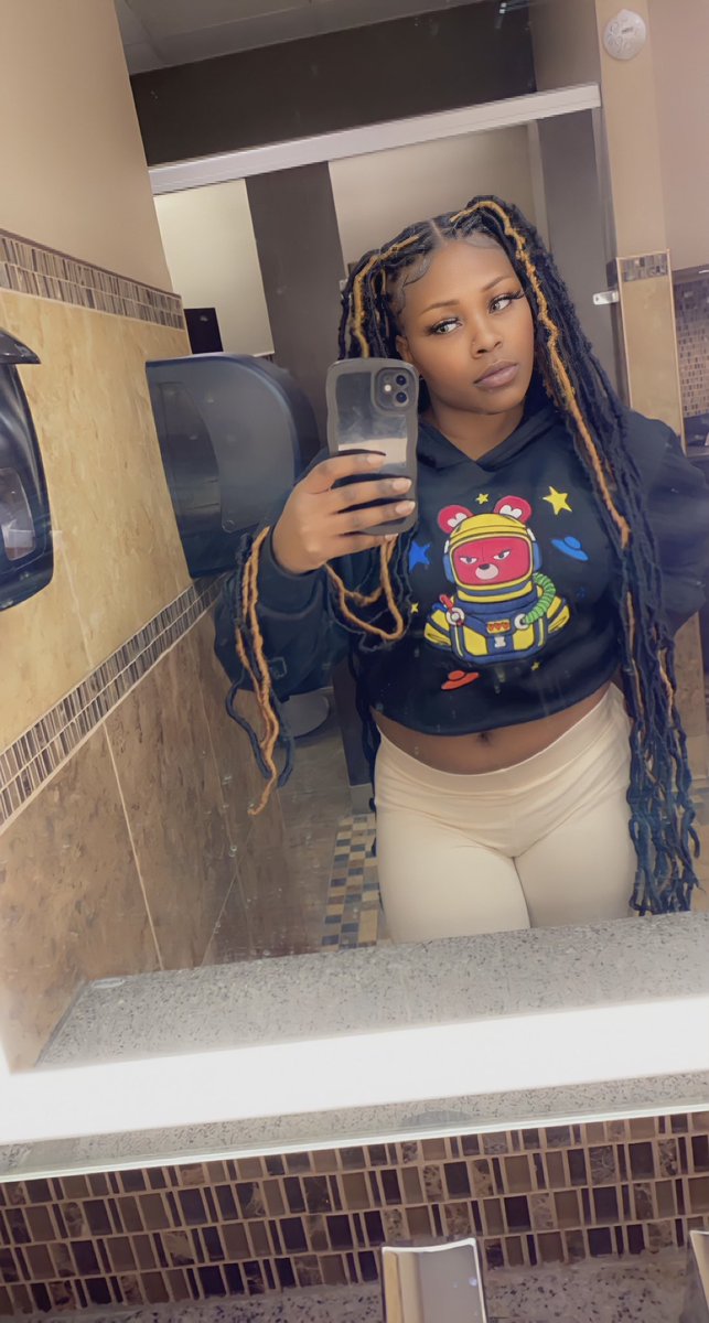 IttyBittyPresh's tweet photo. Be more of you, and less of them 🥰 https://t.co/0c07QVwgOy
