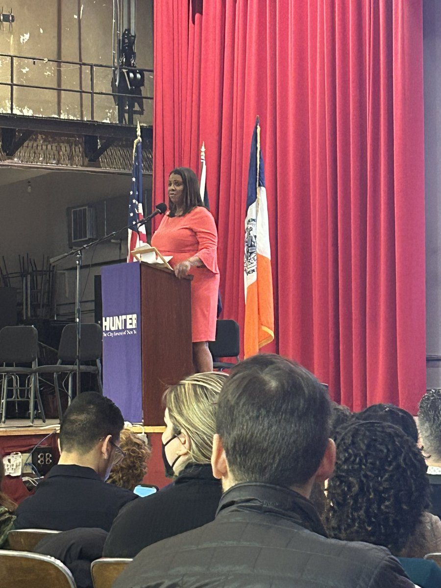 jonweinberg's tweet photo. Quite the roster of warm-up acts for @AlexBores’ inauguration! Everyone is as excited as we are for Alex to make a difference in Albany. Credit to @SenSchumer for the Cornell shout-out! https://t.co/8033gRlOD8