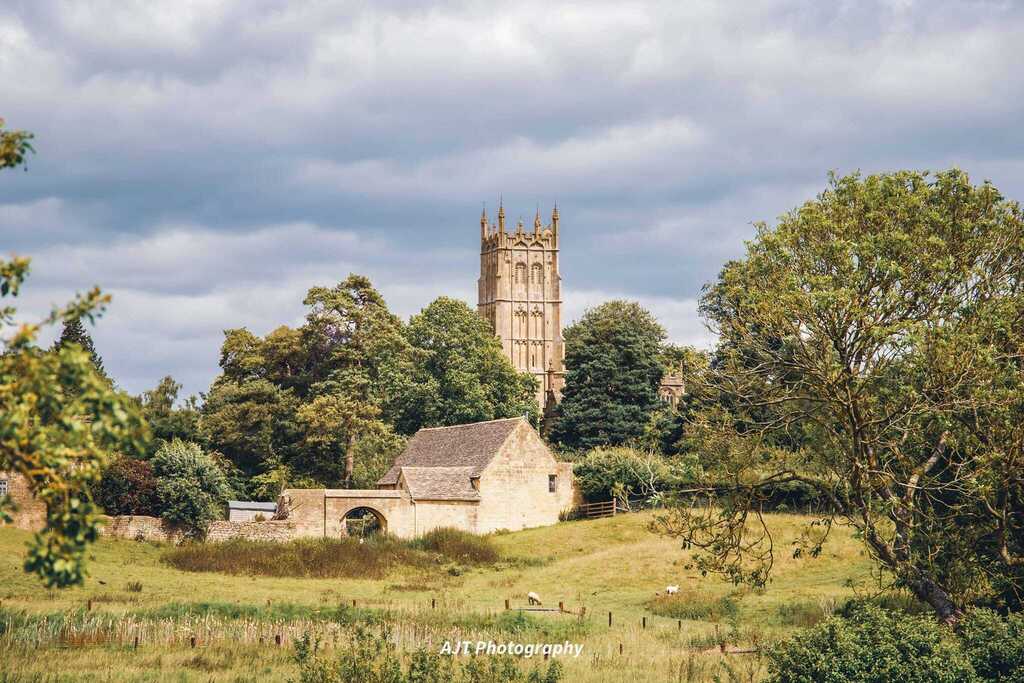 Looking to get married in the Cotswolds?

Chipping Campden offers a beautiful market town with plenty of local venues.

#chippingcampden #visitchippingcampden #cotswolds #thecotswolds #visitthecotswolds #discovercotswolds #discoverchippingcampden #cotswo… instagr.am/p/CoS8BYqr3IQ/