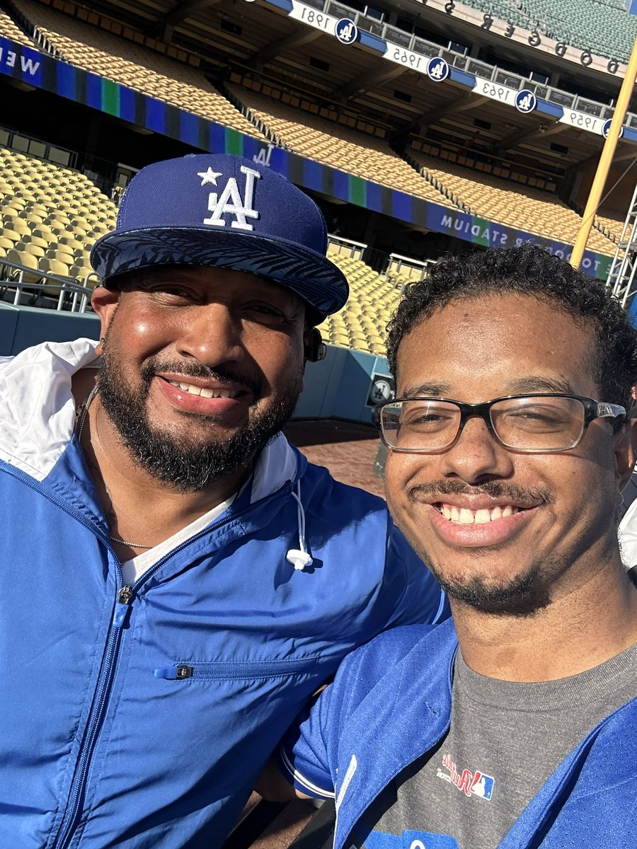 berrydream11's tweet photo. @SportsNetLA #DodgersFF https://t.co/NhrhzPl8H7
