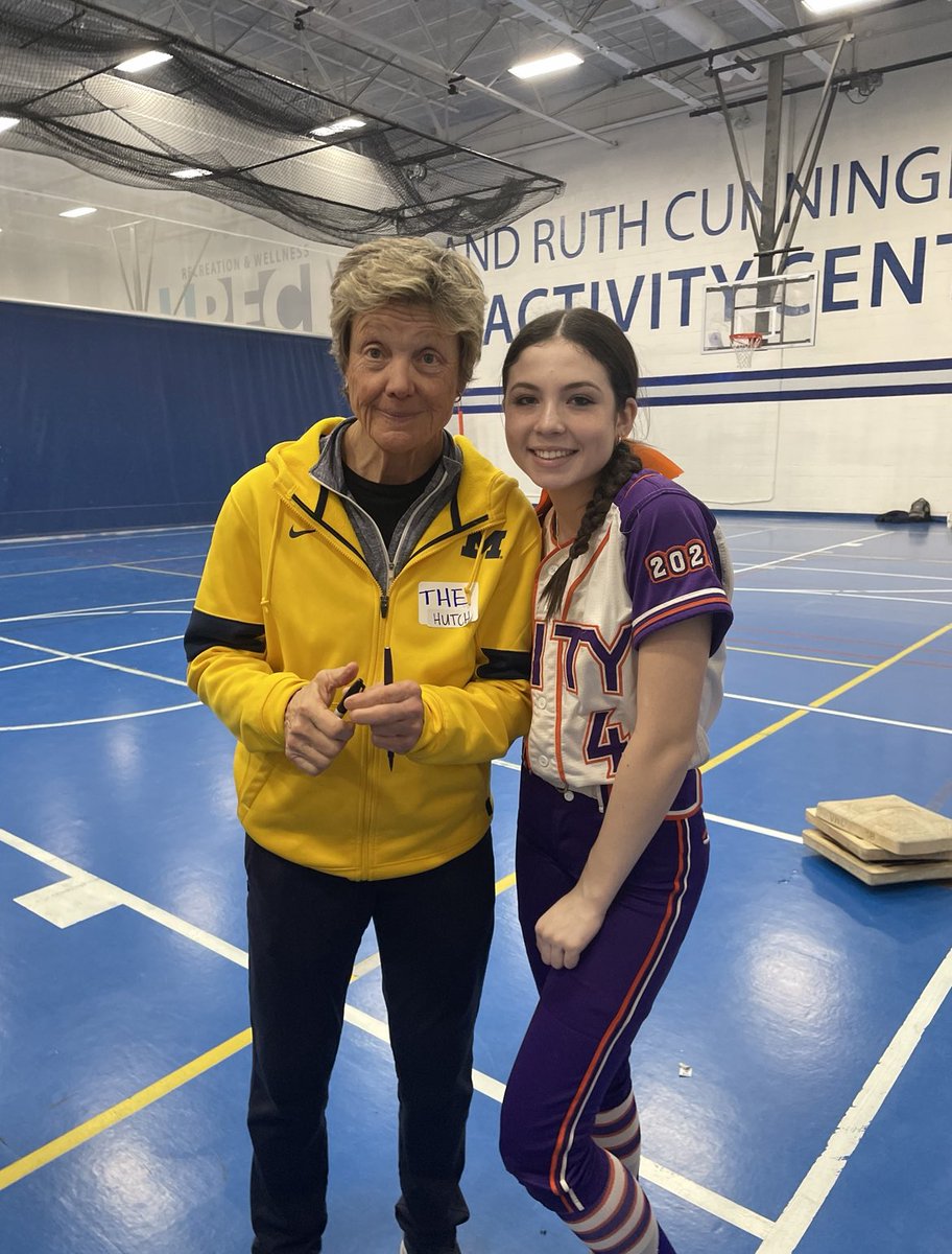 Sydney Floyd tweet media