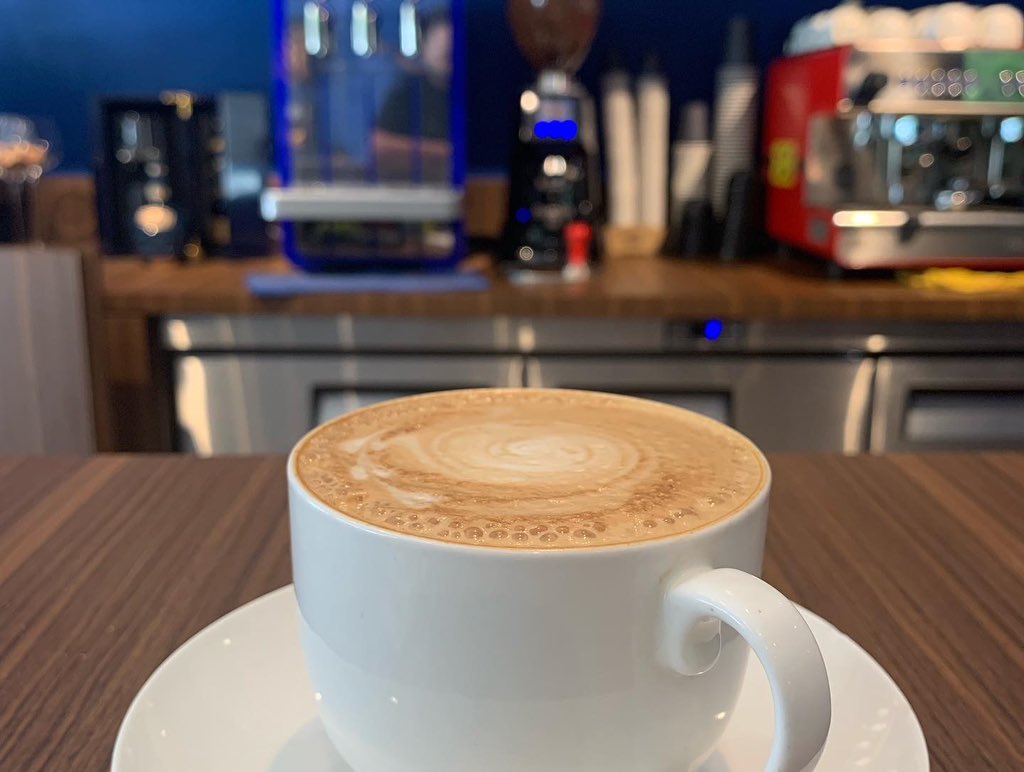 bearmancoffee's tweet photo. La mejor manera de pasar un domingo en la tarde !! 

#coffee #CoffeeTime #CoffeeLover #NFT #NFTProject https://t.co/Glb92D7Bmm