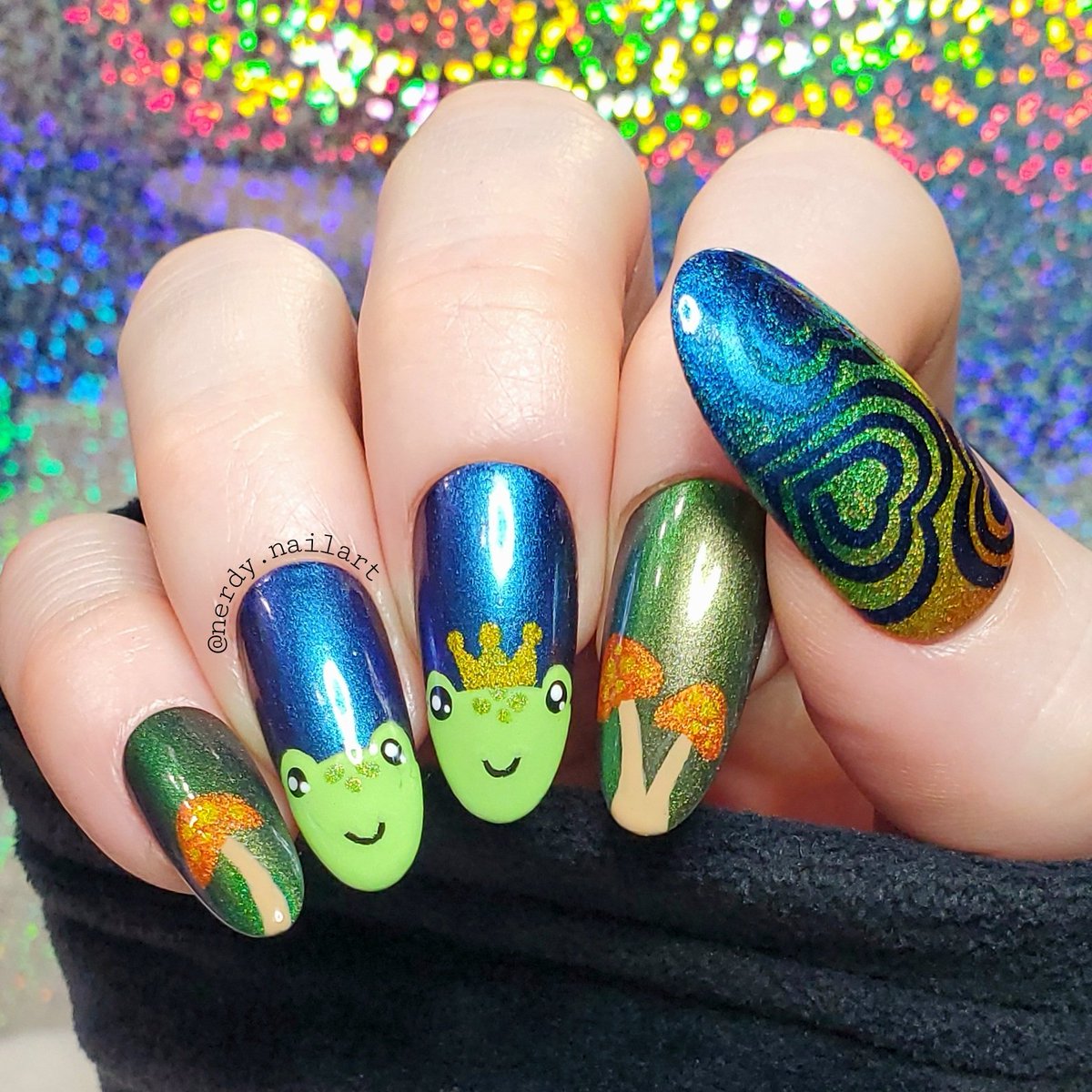 nerdynailart's tweet photo. @nailogical I don't hate nature! 🐸🍄 Joined the #unlovedtacos2022 collab on ig to show my love for the @holotaco lowest sellers of 2022, used all but Zyler and Lemon Spritzer https://t.co/JE8AH0mLK4