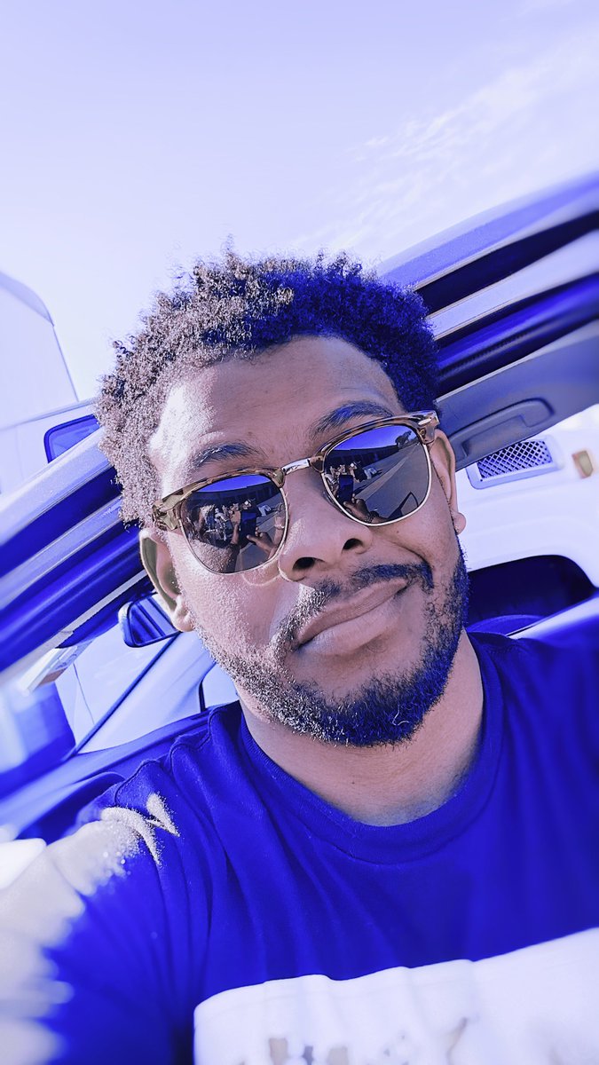 Dr_Gamble21's tweet photo. Popped over to the west coast to see what y’all doing over here in LA. Got some business to handle, some people to see then it’s up from there. #30AndUp #30Plus #losangeles #newportbeach #blackexcellence #BlackAndSTEM #SoCal #VSCO #vscogram #BlackPhDs https://t.co/yyeOsAZ7ei