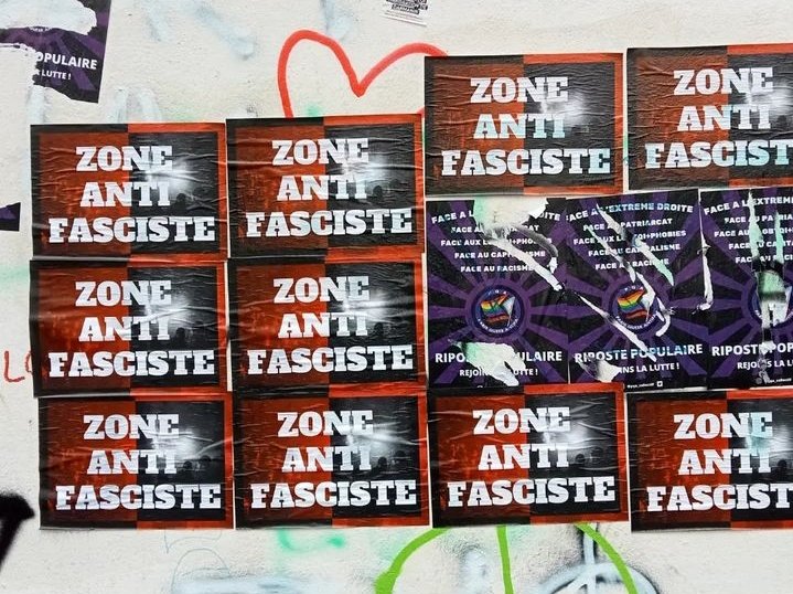 Asso_Antifa77's tweet photo. Hier nouveau collage à Dammarie par des sympathisants. Le 77 est antifa.
#MelunSixUn #afa #zoneantifa #fcknzs #161 #77antifa https://t.co/yOWFzjRc7w