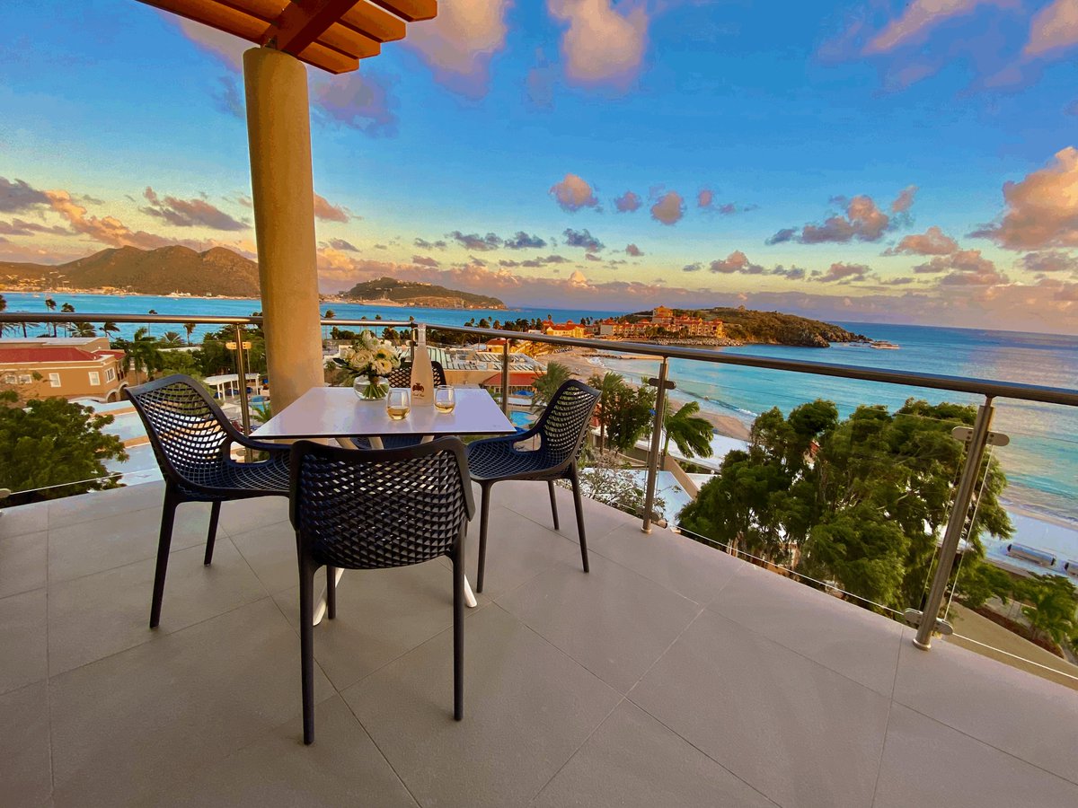 DiviResorts's tweet photo. Looking to book your next trip and thinking #WhyDivi?
Compare our resorts and experiences anytime at https://t.co/AioNTRscIl just scroll down to Discover Divi Destinations. https://t.co/nXsiYGEa4v