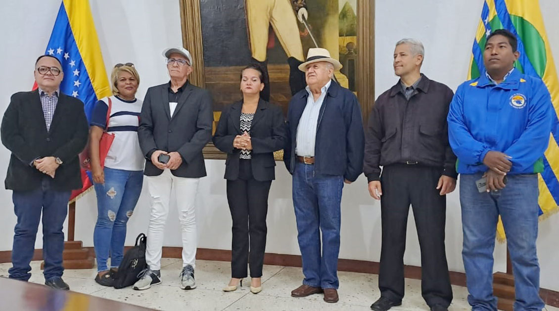 #PaísPolítico | Oposición crea nueva fracción en el CLEB 

bit.ly/3HyI8qX