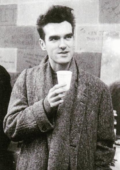 mozpicsdaily's tweet photo. morrissey backstage at the university of east anglia, 1984 https://t.co/Xdh55zSKkD