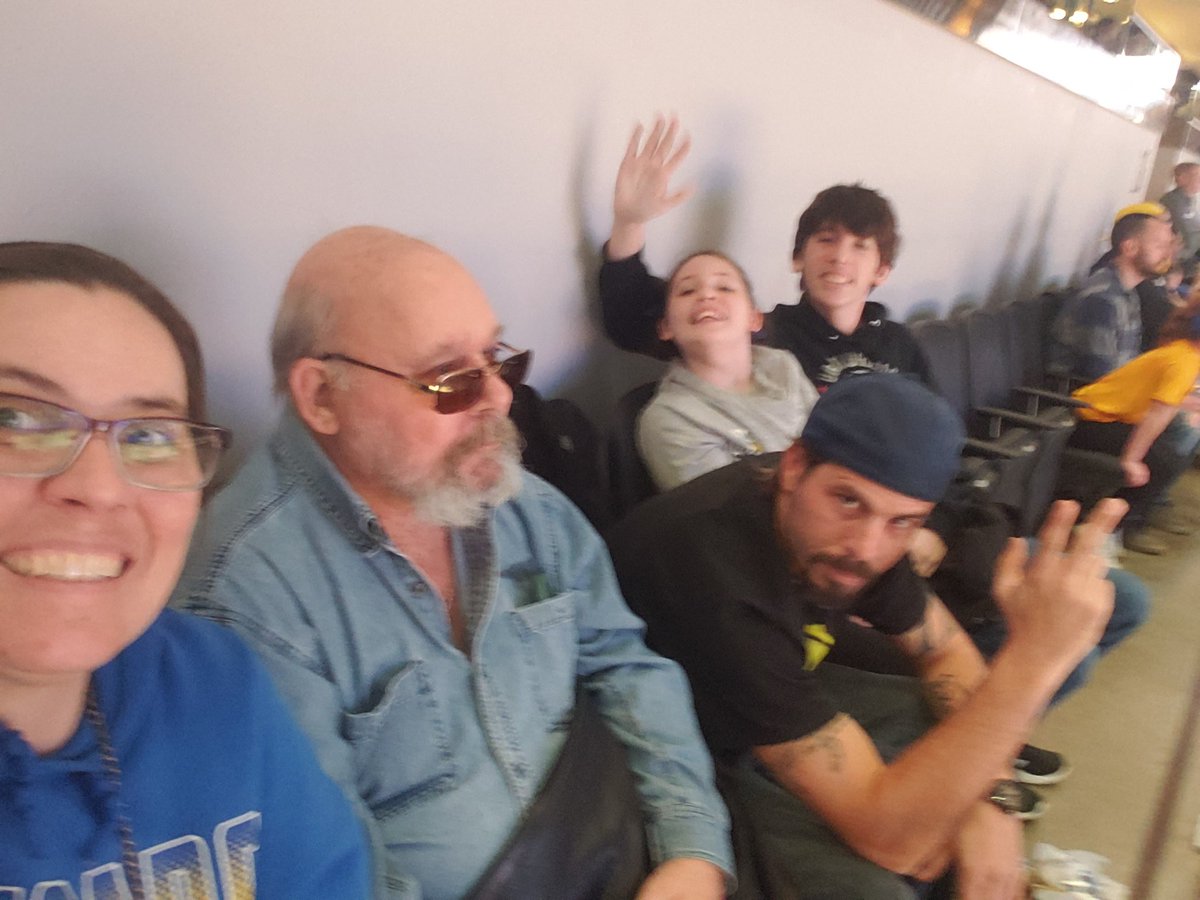 RichardsTraci's tweet photo. #pacersgamenight
#boomersbirthday https://t.co/RdiDvQLKaO
