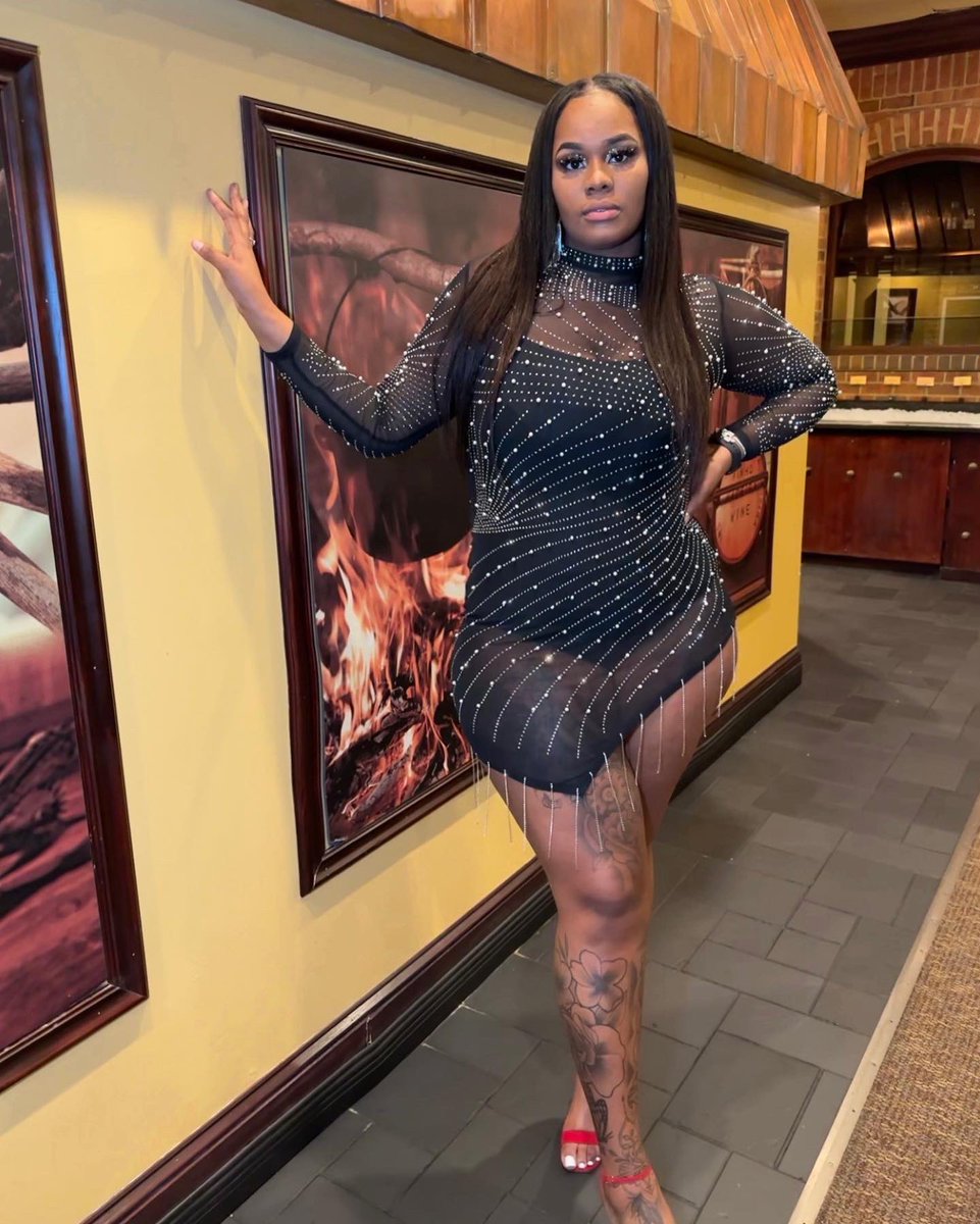 johnaaee's tweet photo. I want her in the worse way plus I found out its her birthday 🥳 #23 #AquariusSeason https://t.co/dOWThLvK5P