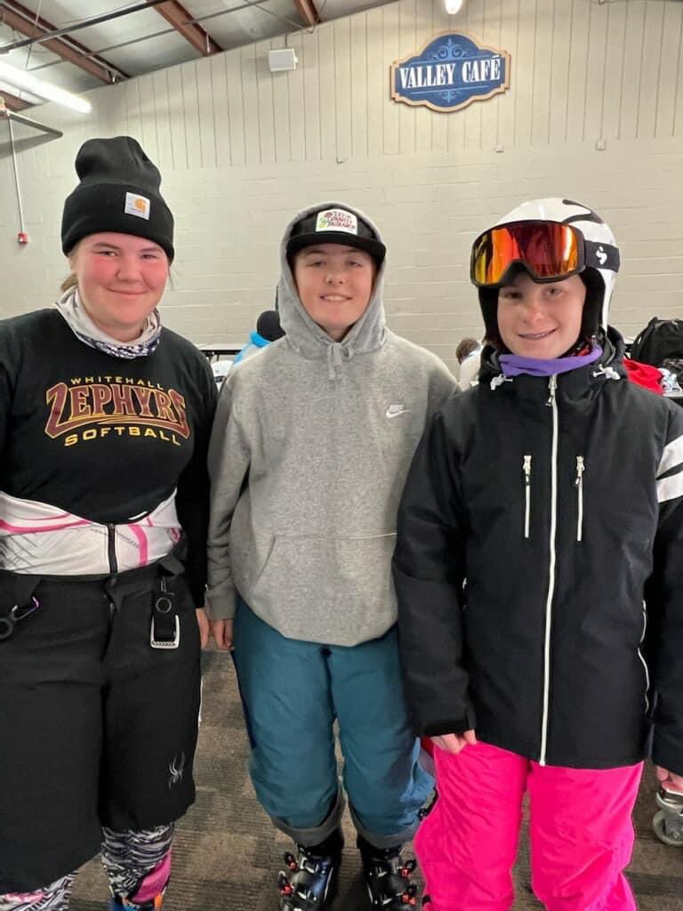KateYadush's tweet photo. Race Weekend at Blue Mountain
Two 1st place finishes.
1 crash! 🤪 https://t.co/A6aAqF9Zr0