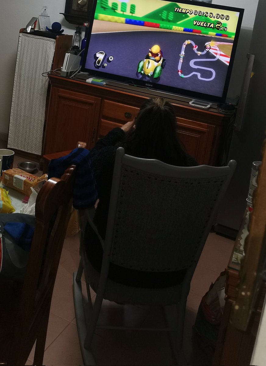 ShinihX's tweet photo. Recordando cuando los videojuegos servian para divertirse y no para estar todo el dia tilteandose @CinderellaGgirl https://t.co/txtyUJQFtT