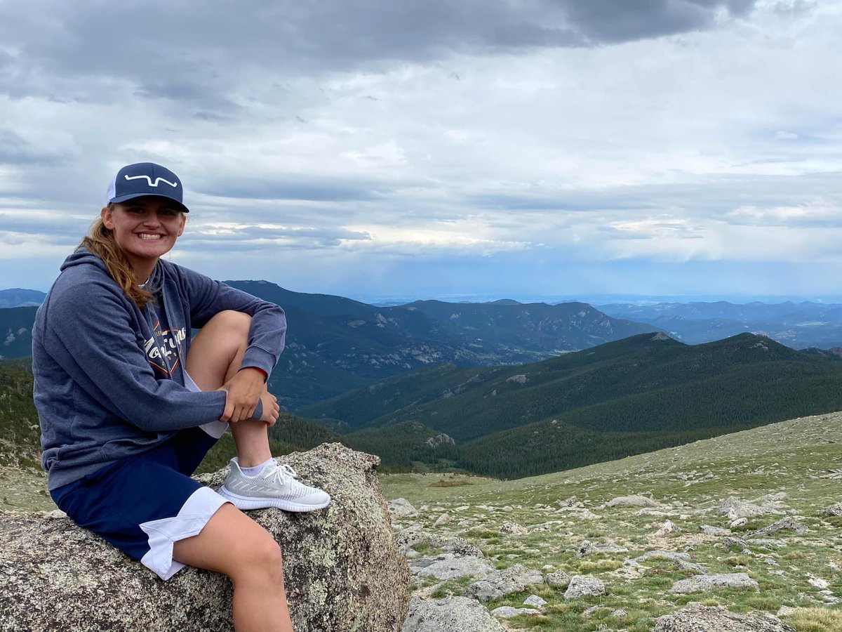 ❤️ Never confuse what you’re offered with what you’re worth. ❤️ #SeniorSunday <a href="/KinleyWilkins/">Kinley Wilkins</a>