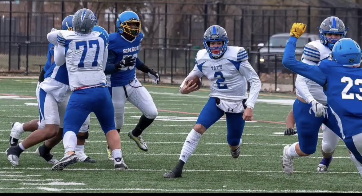 barahabad02's tweet photo. As I come close to my commitment, i’d just like to thank every coach who has recruited , showed interest and offered me. So incredibly grateful to be in this position! https://t.co/jSImmfa2cf