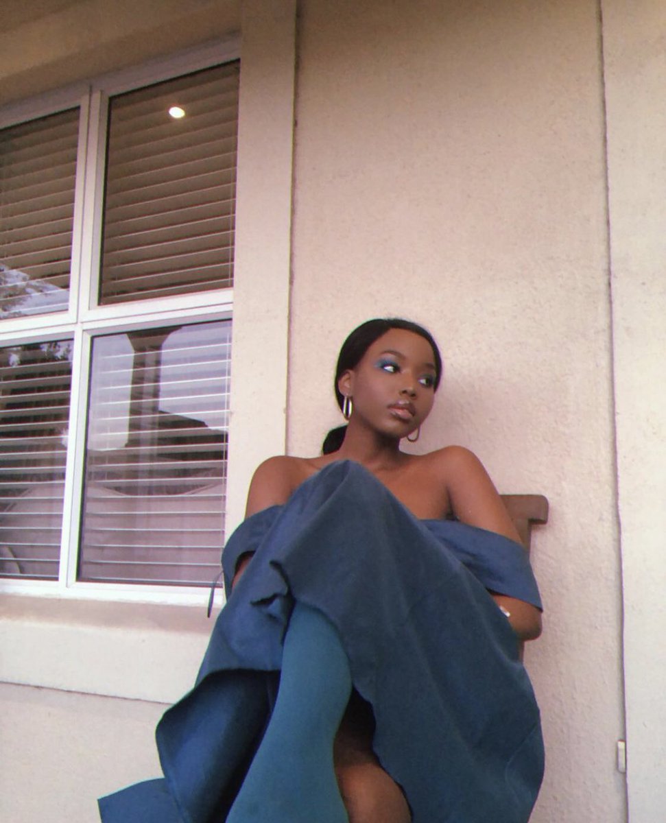 sikhanyise_'s tweet photo. Maybe l should consider being a supermodel. https://t.co/tQlXLFdsdY