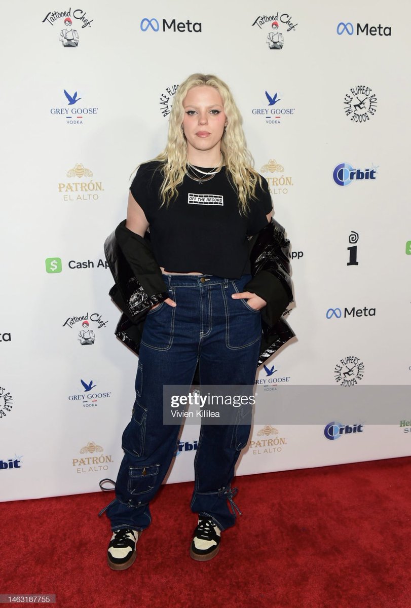 Reneé Rapp Source on Twitter: "📸 | @reneerapp at Interscope and Flipper