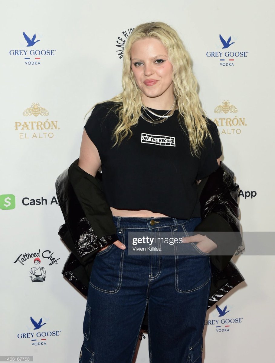 Reneé Rapp Source on Twitter: "📸 | @reneerapp at Interscope and Flipper