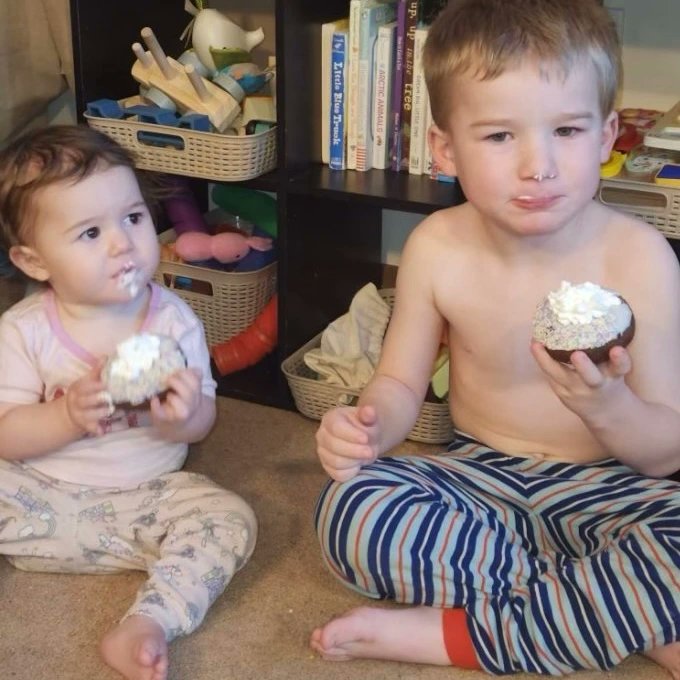 Athlete Ainsley Pascoe with Family and Friends enjoying their #ChooseToInclude <a href="/TimHortons/">Tim Hortons</a>  donuts.
<a href="/SOOntario/">Special Olympics Ontario</a> 
<a href="/SpecialOCanada/">Special Olympics Canada</a>
