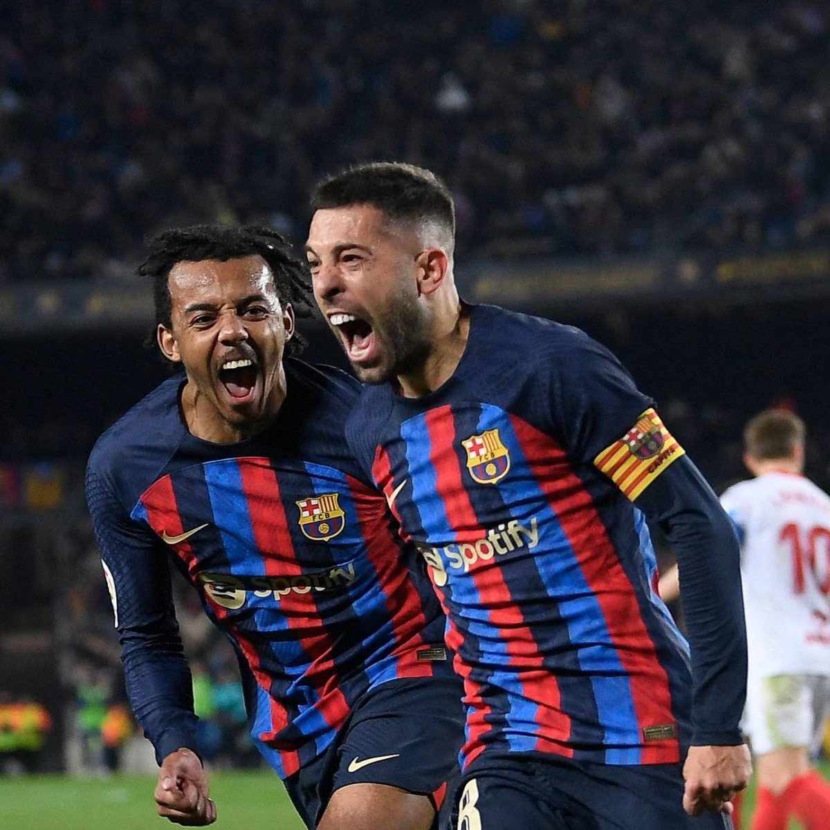 totalBarca's tweet photo. The difference a year can make. 😉 https://t.co/UXpeyh8cqK