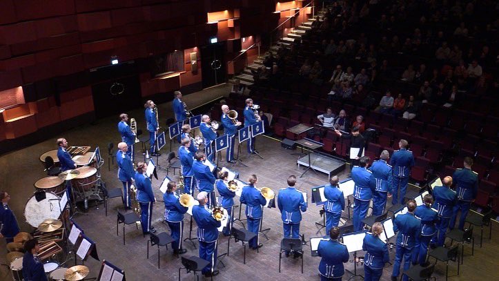 jasonbae1029's tweet photo. Edward Gregson “Essay” (1971) withthe Livgardets Dragonmusikkår/The Royal Swedish Cavalry Band of the Swedish Armed Forces. [1 February 2023] https://t.co/3kLcnuvyqG