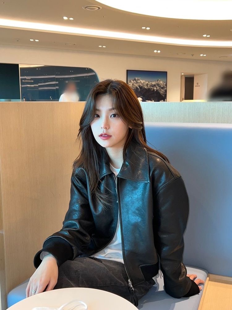 dailyhyj's tweet photo. quickly reminder that this #YEJI exist 🫠 https://t.co/TdksO5MPJk