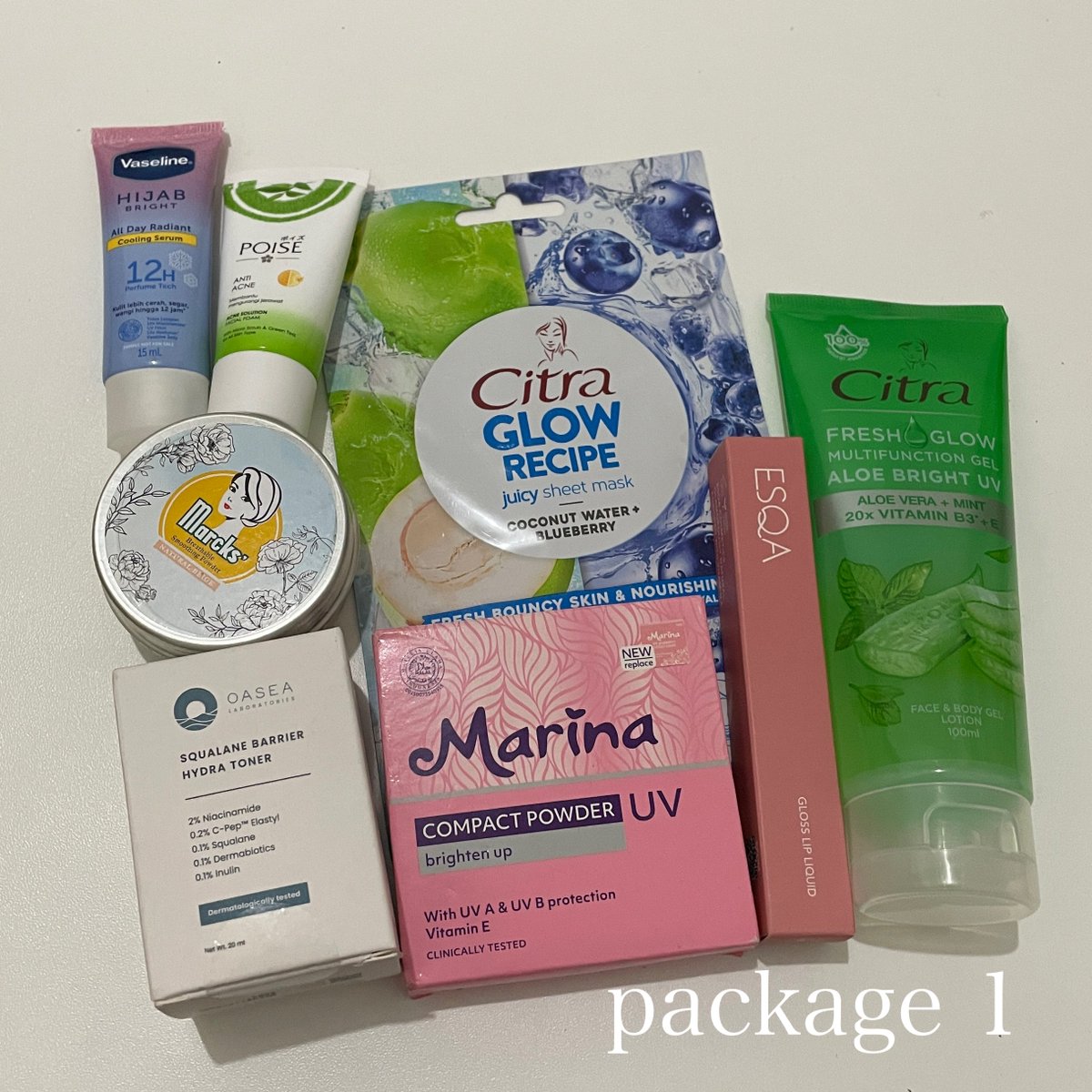 blushyrosy_'s tweet photo. GIVEAWAAYY🔔

Haiii guys aku mau giveaway paket ini untuk 2 orang hihi isinya campur ada skincare, bodycare and makeup! Semuanya new yaa

Rulesnya gampang kok cukup follow aku &amp; RT tweet ini sama reply paket mana yg kamu mauuu

Detailsnya aku taro di bawah, good luck guys💗 https://t.co/hLcLcGwQ8a