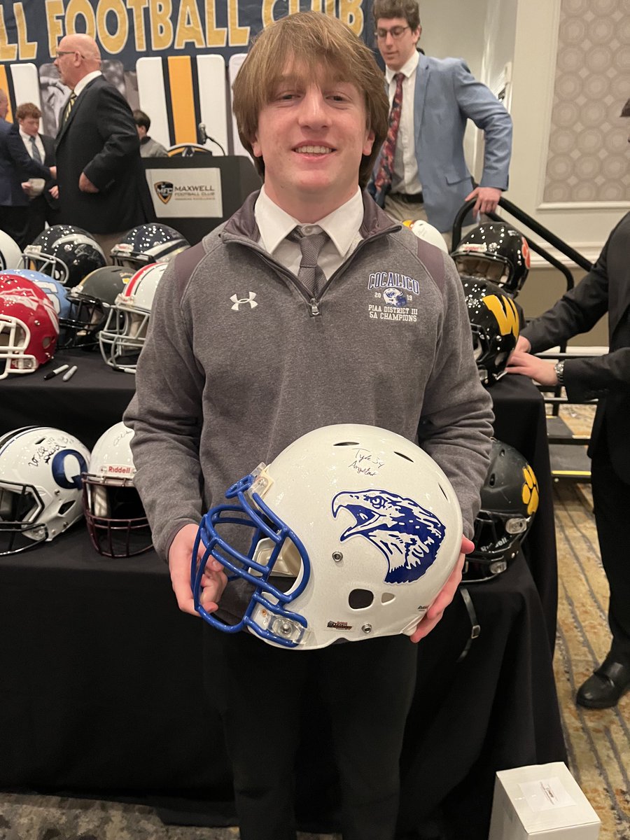 CoachStrohl's tweet photo. Congrats ⁦@TylerAngstadt4⁩ on your Mini Max award! Thanks for representing Cocalico and our program so well. #bemore #eaglepride https://t.co/N8mb7Y6G7V