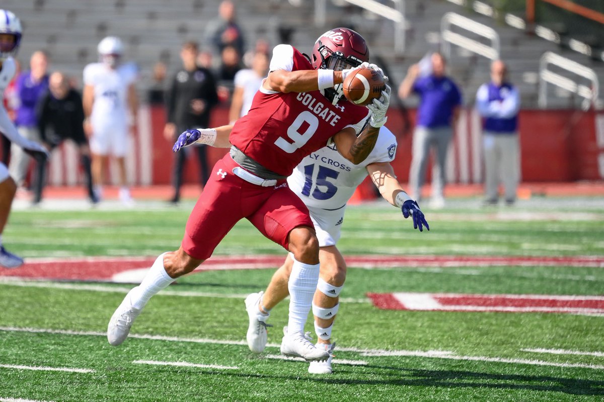 After a great visit to <a href="/ColgateFB/">Colgate Football</a> I’m excited to announce I’ve received a D1 offer!!Thank you <a href="/Coach_Dakosty/">Stan Dakosty</a> @CoachHoags for showing me what Colgate has to offer!