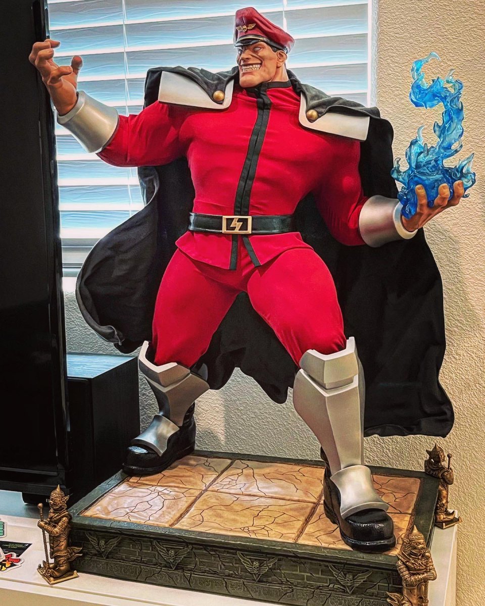 ironpinky's tweet photo. New home for bison. Not sure where to put Goro now. I had a hand in designing this figure alongside @CollectPCS Huge honor! #mbison #pcstoys #collectpcs #edwinhuang https://t.co/PFh2g1Dpow