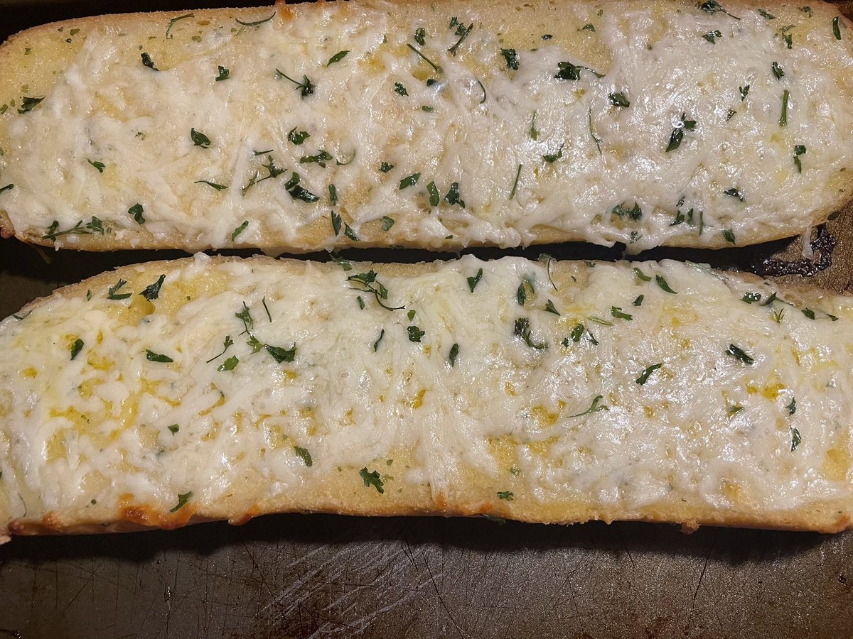 THEFLYLADY's tweet photo. Liz here: What's for dinner?
I just made Manicotti & garlic bread. #FlyLady #Routines #MenuPlanning https://t.co/D52LzvBhOF