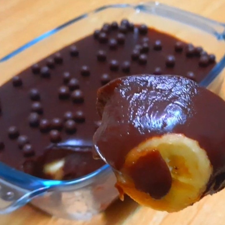 Chocolate Banana dessert 😋‼️
Link in Bio 👆❤️

#chocolate  #chocolatedessert #recipes #food #foodie #cooking #baking #delicious #homemade #photooftheday #twitter #youtubevideos #Hend_Gad  #Trending #loveisland       #GRAMMYs