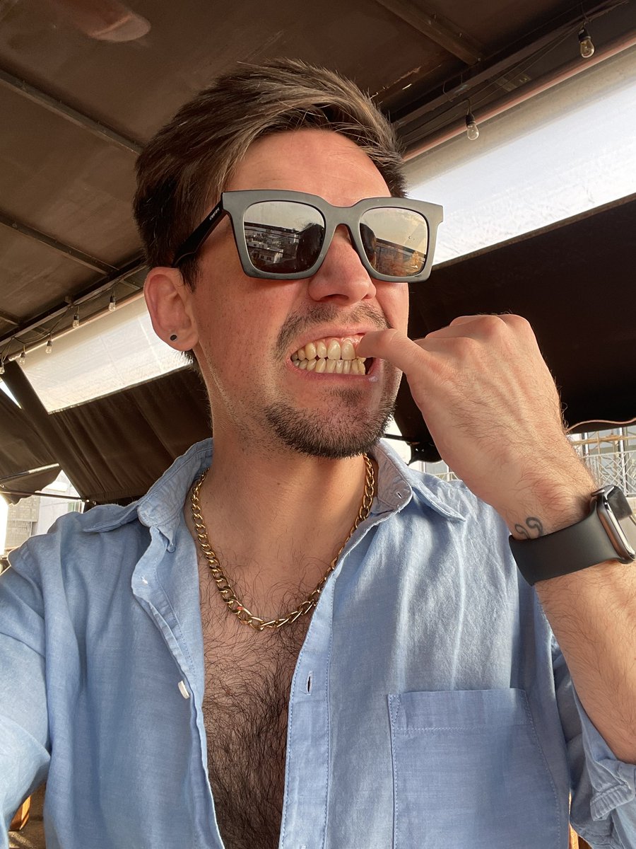 alexguirth's tweet photo. Your last saved selfie is you on the outside/Your last saved meme is you on the inside

😳 https://t.co/DvdiEqyhmV