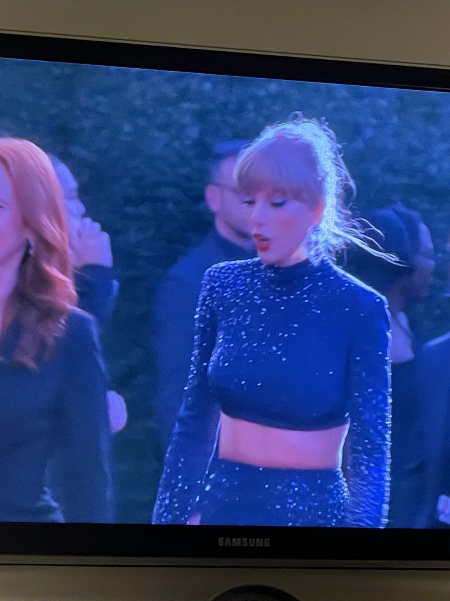 carlie 🪩 on Twitter "GORGEOUS"