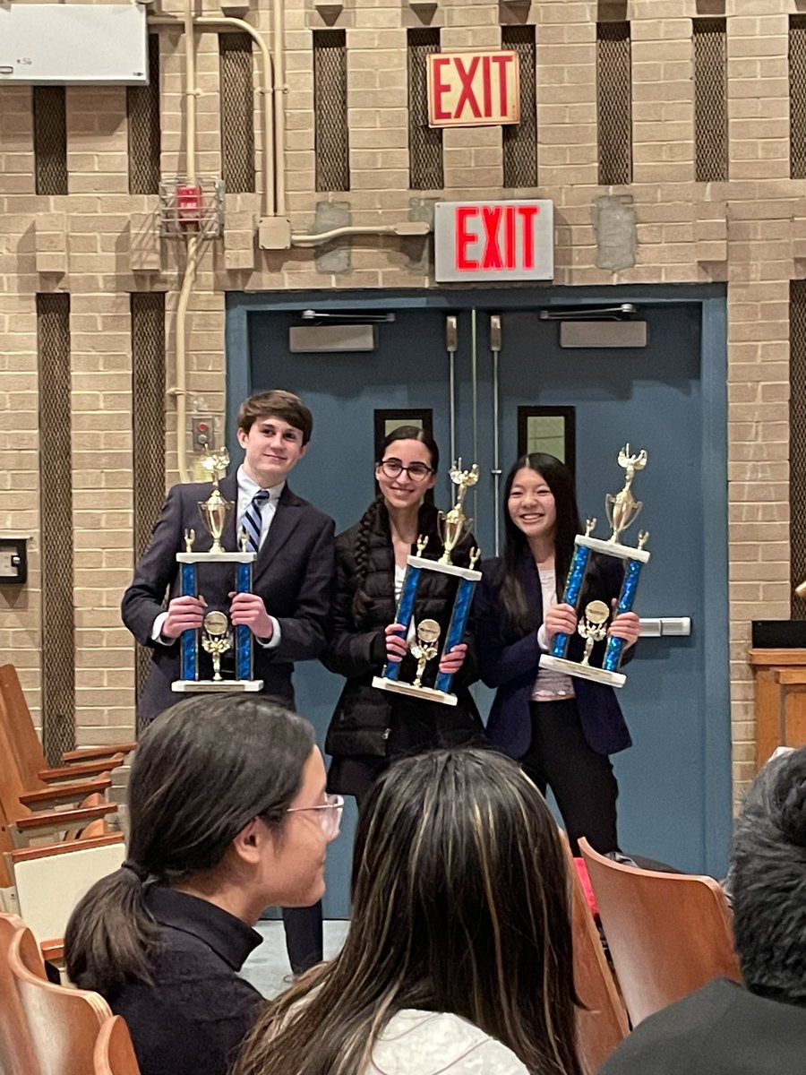 So proud of the Wheatley debate team! Great job at this weekend’s tournament 🏆 <a href="/WheatleySchool/">The Wheatley School</a>